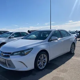 Toyota Camry 2017