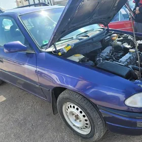 Opel Astra 1996