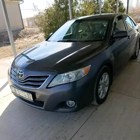 Toyota Camry 2011