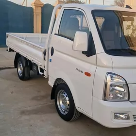 Hyundai H100 2025