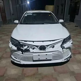 Toyota Camry 2022