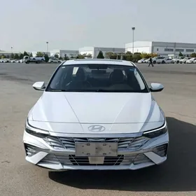 Hyundai Elantra 2025