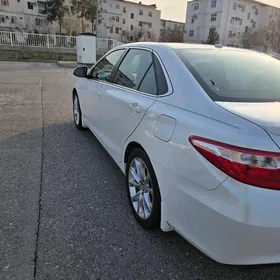 Toyota Camry 2017