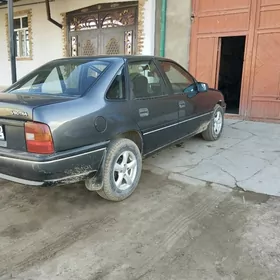 Opel Vectra 1992