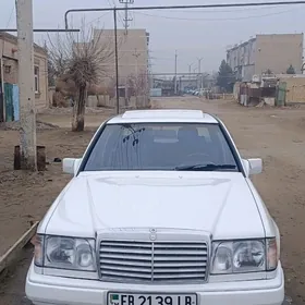 Mercedes-Benz 230E 1995