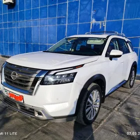 Nissan Pathfinder 2024