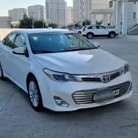 Toyota Avalon 2013