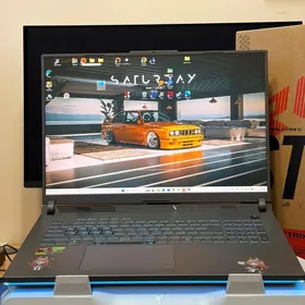 ASUS  ROG STRIX G814P