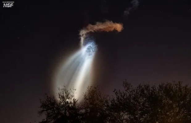 «Starlink 10-40» uçurylyşynda asmany «meduza» şekilli ýagtylyk gurşap aldy