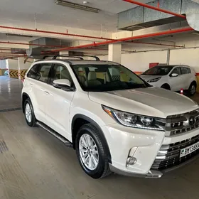Toyota Highlander 2018