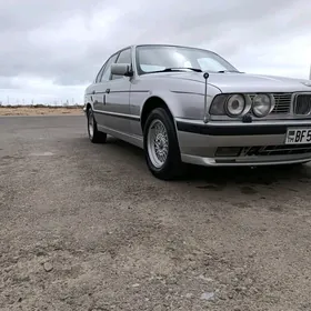 BMW 525 1989