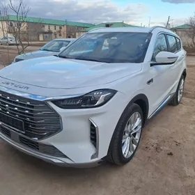 Jetour X70 Plus 2025