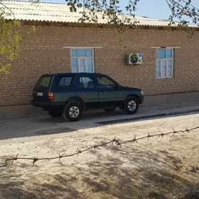 Nissan Pathfinder 1997