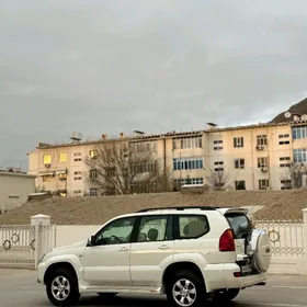 Toyota Land Cruiser Prado 2004