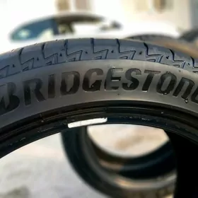 Bridgestone 235 45 18
