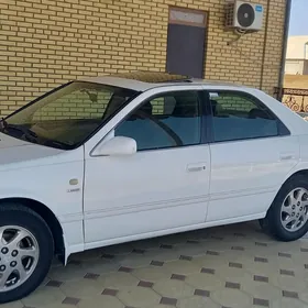 Toyota Camry 1999