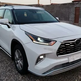 Toyota Highlander 2022