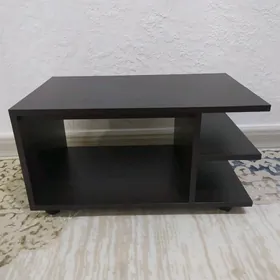 Журнальный столик