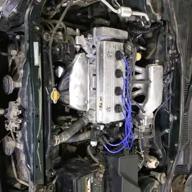 Авенсис 7а галовка