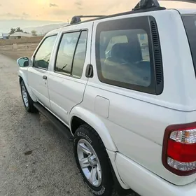 Nissan Pathfinder 2002