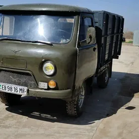 UAZ 2206 1989