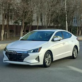 Hyundai Elantra 2020