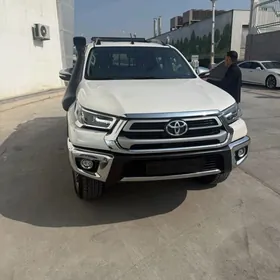 Toyota Hilux 2015