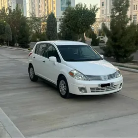Nissan Versa 2010
