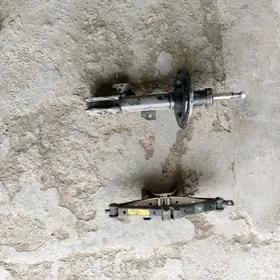 Toyota amartisatr damkrat