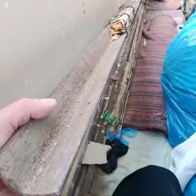 уголок демир