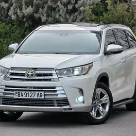 Toyota Highlander 2018