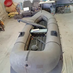 лодка надувная 3 местная