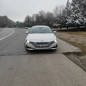 Hyundai Elantra 2021