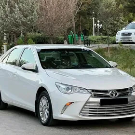 Toyota Camry 2017
