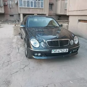 Mercedes-Benz E320 2003