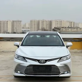 Toyota Camry 2024