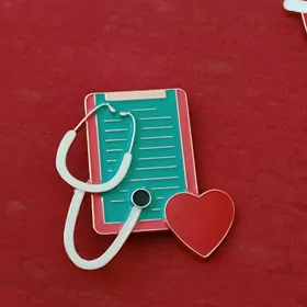 медицинский брошка