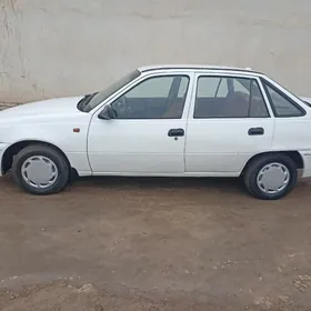 Daewoo Nexia 1998