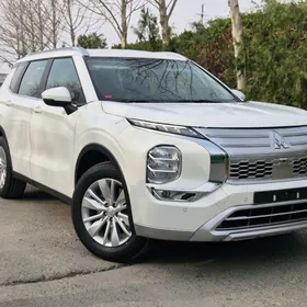 Mitsubishi Outlander 2026