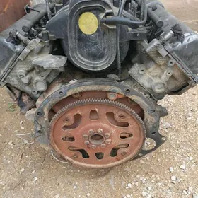 mator karopka jeep v8 4,7