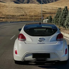 Hyundai Veloster 2013