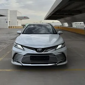 Toyota Camry 2023