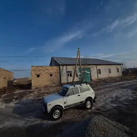 Lada Niva 2005
