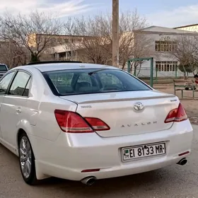 Toyota Avalon 2005