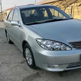 Toyota Camry 2004