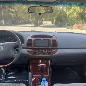 Toyota Camry 2005