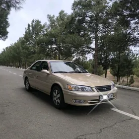 Toyota Camry 1999