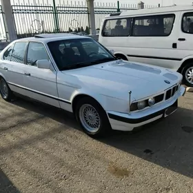 BMW 525 1990