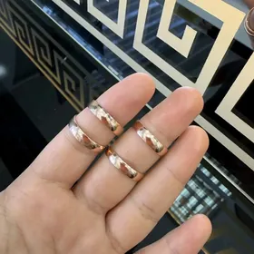 gyzyl aburcalka yuzik