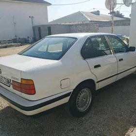 BMW E34 1989